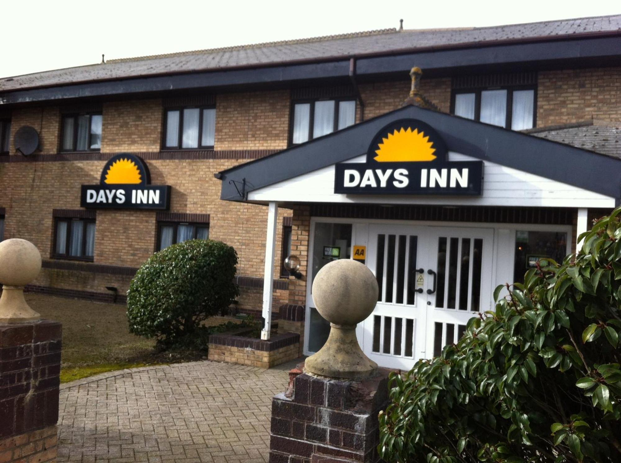 Days Inn Hotel Abington - Glasgow Buitenkant foto